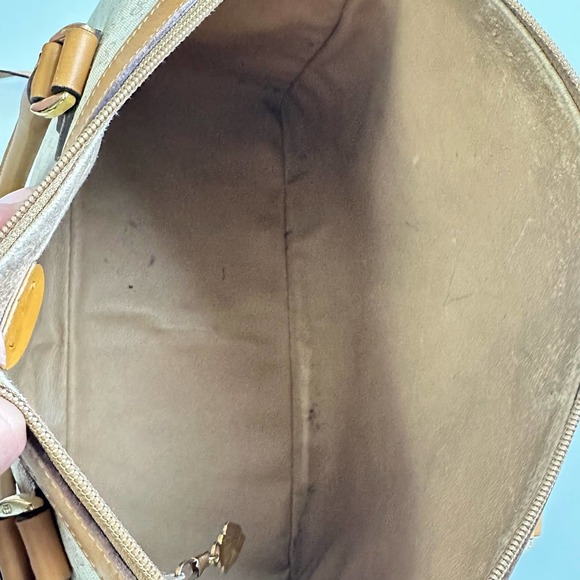 Gucci Cream and Tan Shoulder Bag - Picture 10 of 16